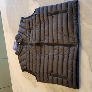 NWT Patagonia men's Down Sweater Vest, size L